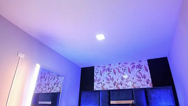 AmmyJones  online show from 09/12/25, 07:14