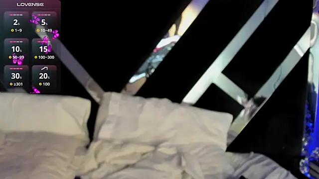 AmmyJones  online show from 11/12/25, 07:46