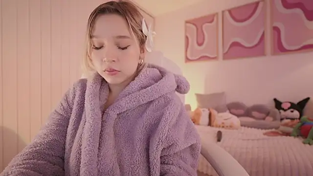 -SofiaCastillo- online show from 02/24/25, 03:42