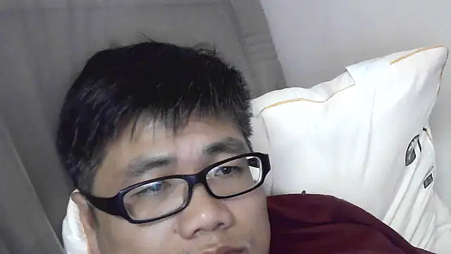 Snapshot of findagirlfriend chatting on 03/06/25, 08:37 findagirlfriend online show from 03/06/25, 08:37