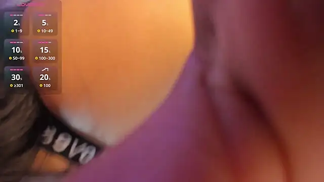 xelenagomez33 online show from 10/11/25, 06:39