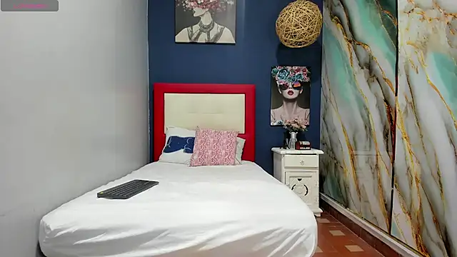 Snapshot of BustyAmanda chatting on 11/13/25, 08:41 BustyAmanda online show from 11/13/25, 08:41