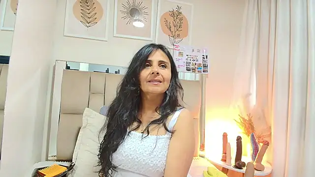  Marcela   online show from 07/03/26, 11:38