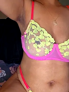 Lunadelisla online show from 12/14/25, 07:36