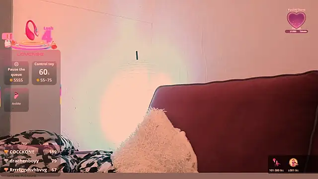 Snapshot of Lakshmi_lotus chatting on 12/17/25, 10:38 Lakshmi lotus online show from 12/17/25, 10:38