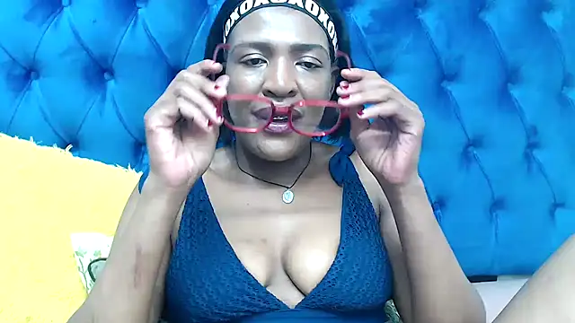 SpicyQueenxxxx online show from 03/20/26, 06:24