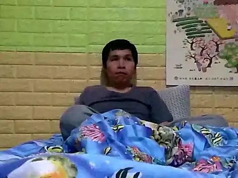 Snapshot of zhan7965 chatting on 12/31/24, 04:25 zhan7965 online show from 12/31/24, 04:25