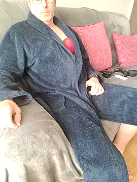 Snapshot of JulianJ50 chatting on 11/20/25, 01:22 JulianJ50 online show from 11/20/25, 01:22