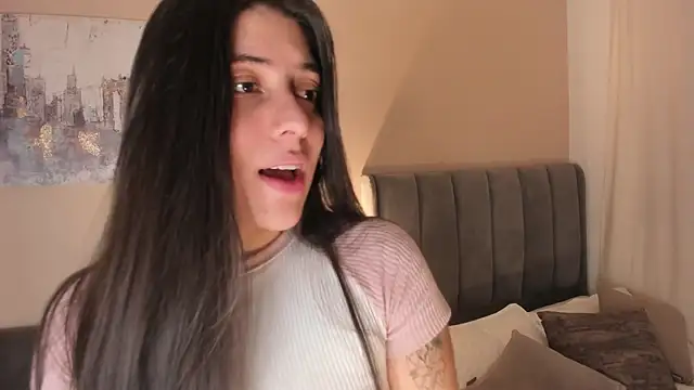 Snapshot of dakotaa__ chatting on 11/12/25, 08:30 dakotaa online show from 11/12/25, 08:30