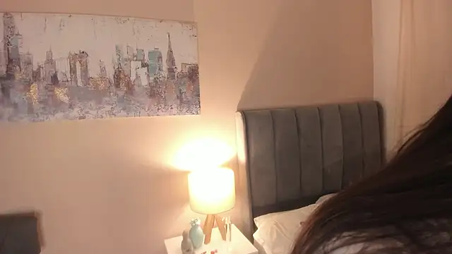 Snapshot of dakotaa__ chatting on 11/15/25, 07:32 dakotaa online show from 11/15/25, 07:32