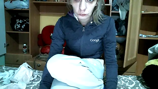 Snapshot of DennisXCaroll chatting on 01/01/25, 05:55 DennisXCaroll online show from 01/01/25, 05:55