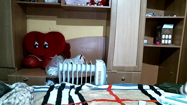 Snapshot of DennisXCaroll chatting on 01/06/25, 06:52 DennisXCaroll online show from 01/06/25, 06:52