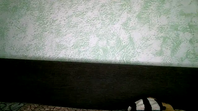 Snapshot of DennisXCaroll chatting on 02/15/25, 03:39 DennisXCaroll online show from 02/15/25, 03:39