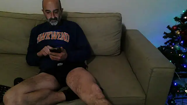 Snapshot of newsimo74 chatting on 12/25/24, 06:52 newsimo74 online show from 12/25/24, 06:52