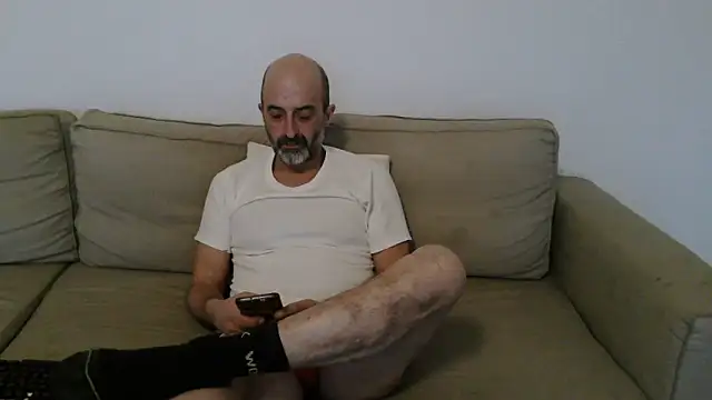 Snapshot of newsimo74 chatting on 02/09/25, 04:07 newsimo74 online show from 02/09/25, 04:07