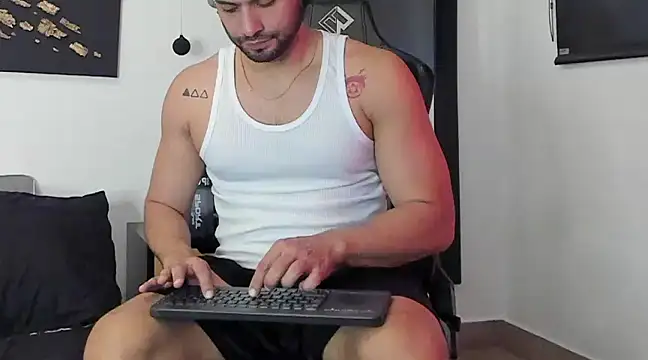 Dereck vega online show from 12/28/24, 09:40