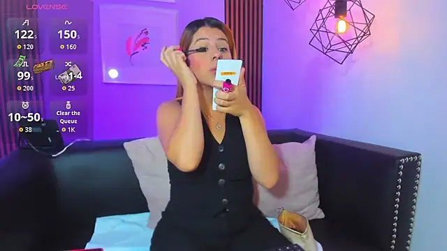 Nahiajhonson  online show from 02/10/26, 01:37