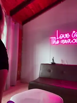 SamaraJay1 online show from 12/06/24, 12:49