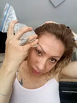 coral smitth online show from 03/01/25, 04:33