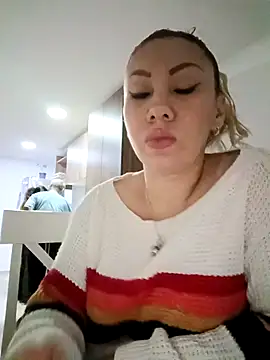 coral smitth online show from 10/08/25, 07:00