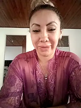 coral smitth online show from 04/15/26, 07:58