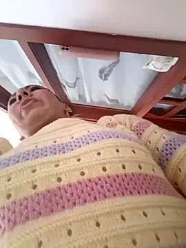 coral smitth online show from 04/18/26, 07:40