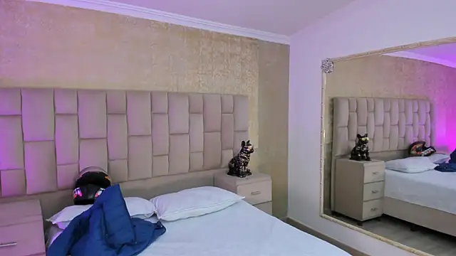 EmmaTorres  online show from 03/22/25, 09:42