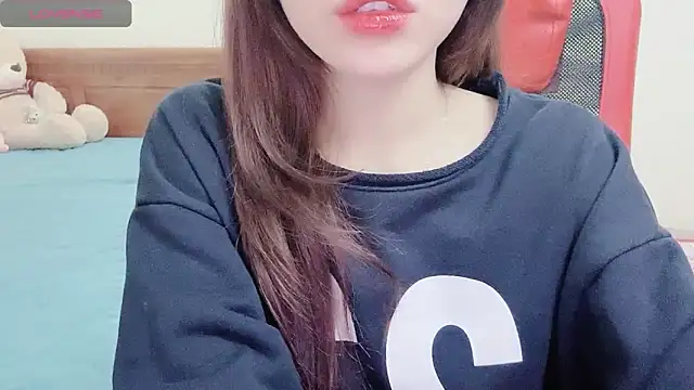 Snapshot of TrinhH_Nabbi chatting on 01/06/25, 01:41 TrinhH Nabbi online show from 01/06/25, 01:41