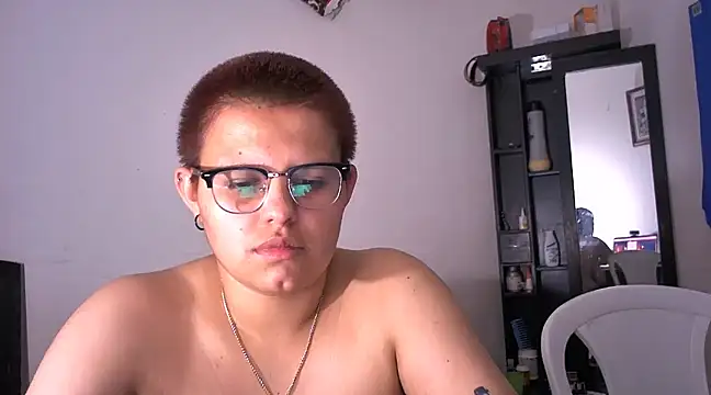 Snapshot of tatsumi_nao chatting on 12/11/24, 05:00 tatsumi nao online show from 12/11/24, 05:00