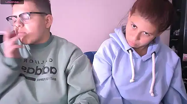 Snapshot of tatsumi_nao chatting on 12/21/24, 09:12 tatsumi nao online show from 12/21/24, 09:12