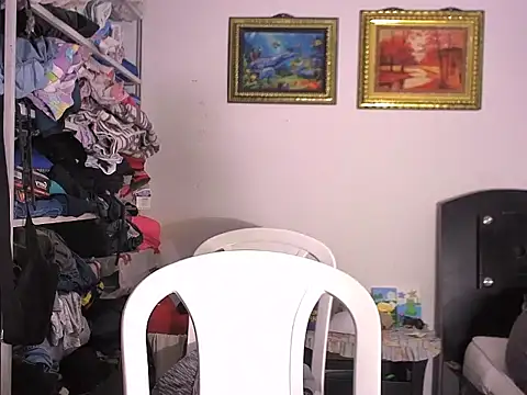 Snapshot of tatsumi_nao chatting on 01/26/25, 06:06 tatsumi nao online show from 01/26/25, 06:06