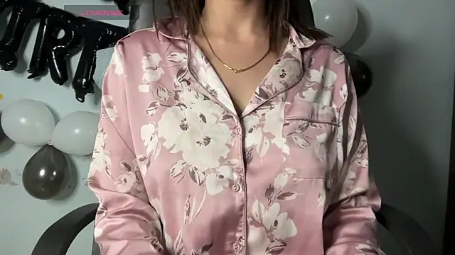 Snapshot of Dazzling__ira chatting on 01/21/25, 12:15 Dazzling ira online show from 01/21/25, 12:15