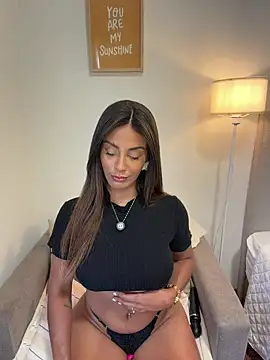 Brownfitbabyy online show from 03/31/26, 11:43