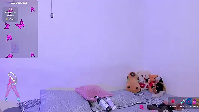 crystalvazquez online show from 09/23/25, 10:51