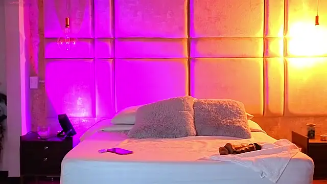 Snapshot of AlessiaLondon chatting on 03/27/26, 08:59 AlessiaLondon online show from 03/27/26, 08:59