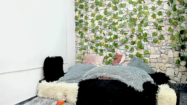 Snapshot of Pandora_gu chatting on 12/13/24, 05:10 Pandora gu online show from 12/13/24, 05:10