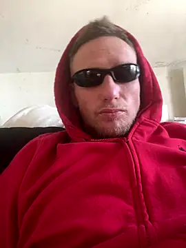 Snapshot of aaronmc311840 chatting on 10/20/25, 03:45 aaronmc311840 online show from 10/20/25, 03:45