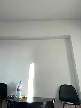 Snapshot of RaquelleDevon chatting on 03/19/25, 06:03 RaquelleDevon online show from 03/19/25, 06:03