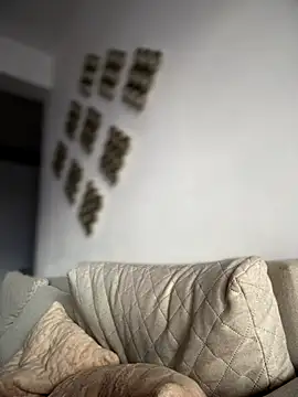 Snapshot of RaquelleDevon chatting on 10/01/25, 05:02 RaquelleDevon online show from 10/01/25, 05:02