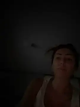 Snapshot of RaquelleDevon chatting on 11/12/25, 06:36 RaquelleDevon online show from 11/12/25, 06:36