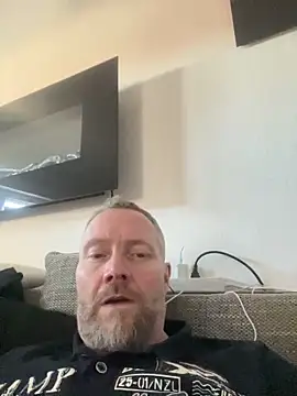 Snapshot of Rockburg chatting on 03/19/25, 03:19 Rockburg online show from 03/19/25, 03:19