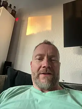 Snapshot of Rockburg chatting on 03/21/25, 06:05 Rockburg online show from 03/21/25, 06:05