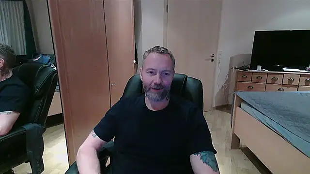 Snapshot of Rockburg chatting on 02/05/26, 09:36 Rockburg online show from 02/05/26, 09:36