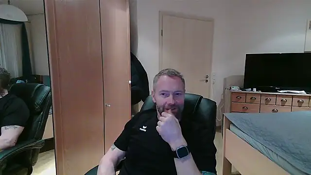 Snapshot of Rockburg chatting on 03/16/26, 03:05 Rockburg online show from 03/16/26, 03:05