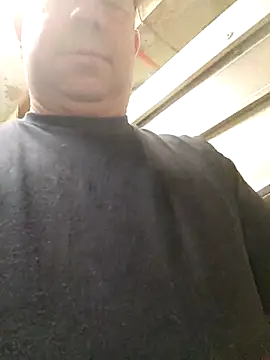 Policeman20742 online show from 09/18/25, 03:41