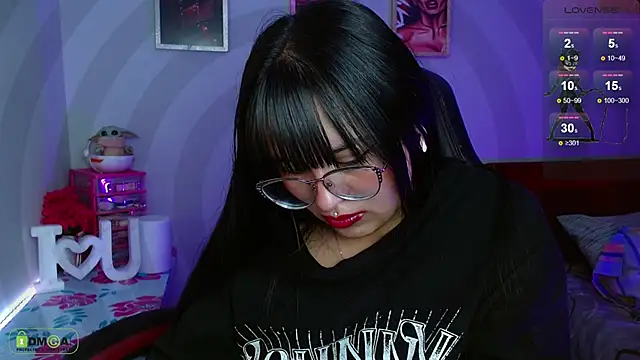 Miss scarllet  online show from 12/16/24, 04:16