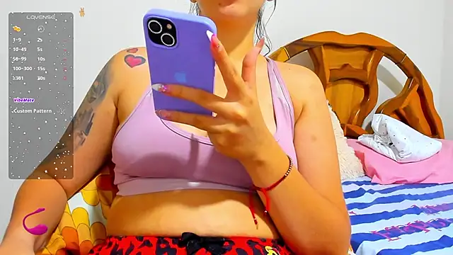 Snapshot of AmyWesley chatting on 01/16/25, 04:28 AmyWesley online show from 01/16/25, 04:28