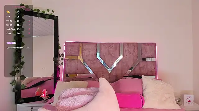 Snapshot of AmyWesley chatting on 02/16/25, 11:37 AmyWesley online show from 02/16/25, 11:37