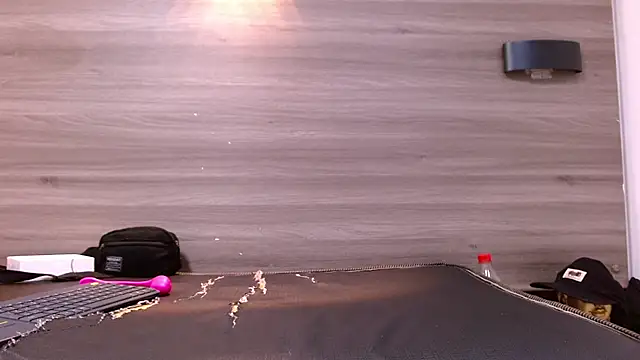 Snapshot of Cutie_Shy_ chatting on 03/19/25, 01:21 Cutie Shy online show from 03/19/25, 01:21