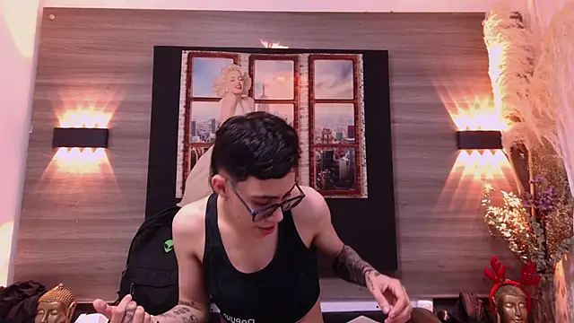 Snapshot of Cutie_Shy_ chatting on 11/15/25, 05:20 Cutie Shy online show from 11/15/25, 05:20